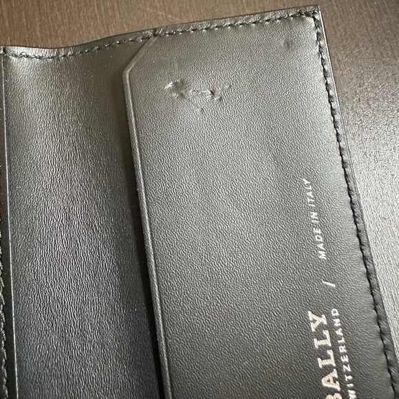 Bally Leather Keyholder - Picture 7 of 10